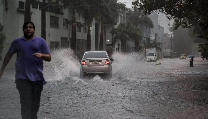 1760139884_chuva_em_sao_paulo_2.jpg