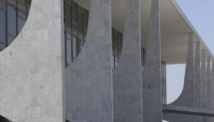 1764441243_fachada_do_palacio_do_planalto_antcrz_abr_2709221137.jpg