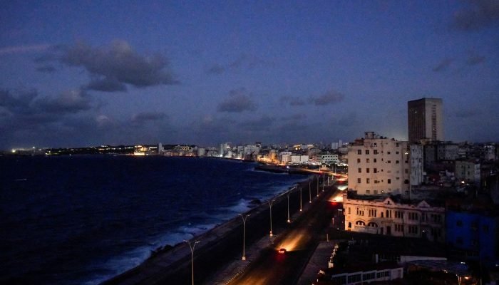 2024-10-21t015618z_1271564006_rc2moaaqu467_rtrmadp_3_cuba-crisis-energy.jpg