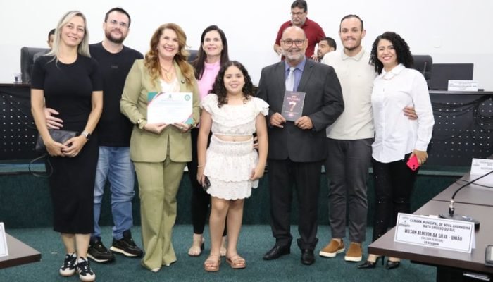 Câmara registra homenagem a Ana Maria Pavanelli, símbolo de liderança feminina e compromisso social