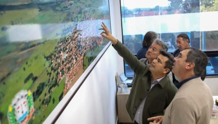 Riedel-visita-Anaurilandia-Foto-Alvaro-Rezende-SecomMS-3-730x480-1