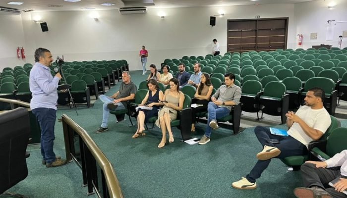 Comissão de Finanças conduz audiência pública da LOA 2026 com participação do Executivo e do Legislativo