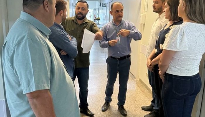Comissão legislativa fiscaliza obras do Hospital Regional