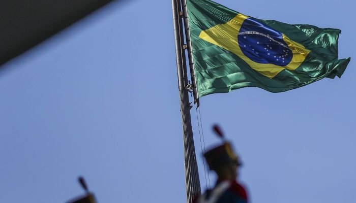 mastro_da_bandeira_3008221989.jpg