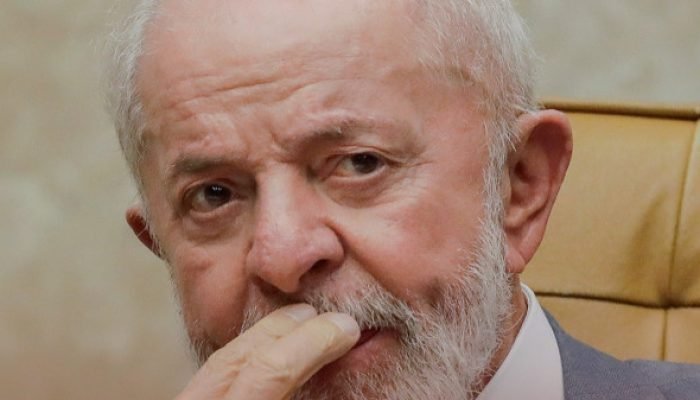 Lula critica pressões externas e defende soberania da Venezuela