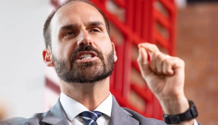 Eduardo Bolsonaro aciona polícia nos EUA após se sentir ameaçado