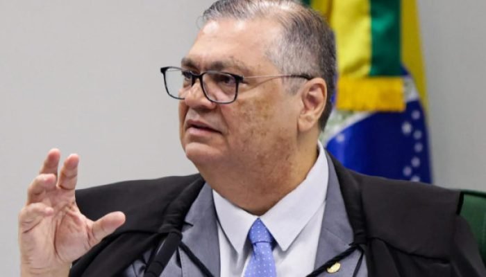 Meta alega impossibilidade de entregar dados de contas que intimidaram Flávio Dino