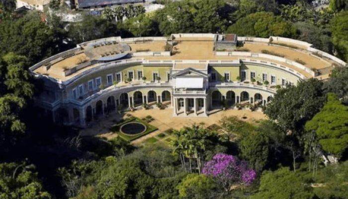 Mansão de família bilionária em SP supera a Casa Branca em tamanho