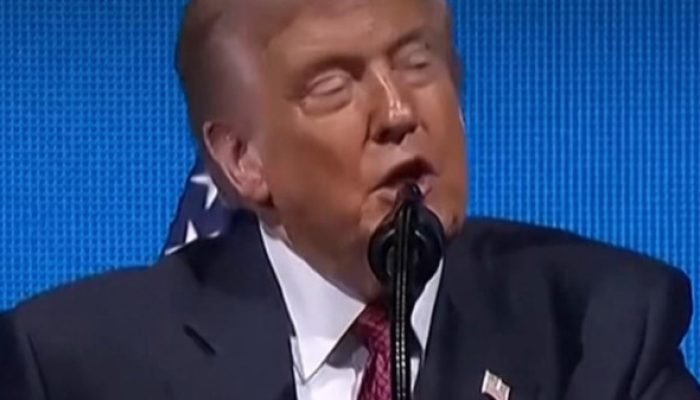 Trump Alerta Prefeito de NY, Classificando-o como 'Comunista'