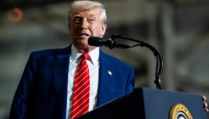 Trump Promete Auxílio de US$ 2.000 a Mais Pobres com Lucros de Tarifas