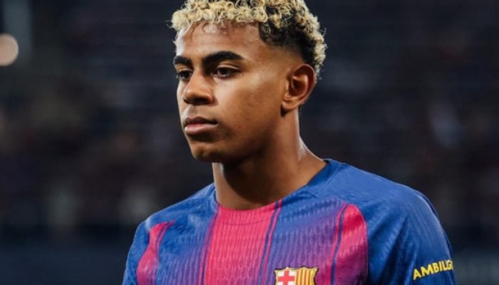 Barcelona recusa oferta de R$ 2,5 bilhões por Yamal, do Al Hilal
