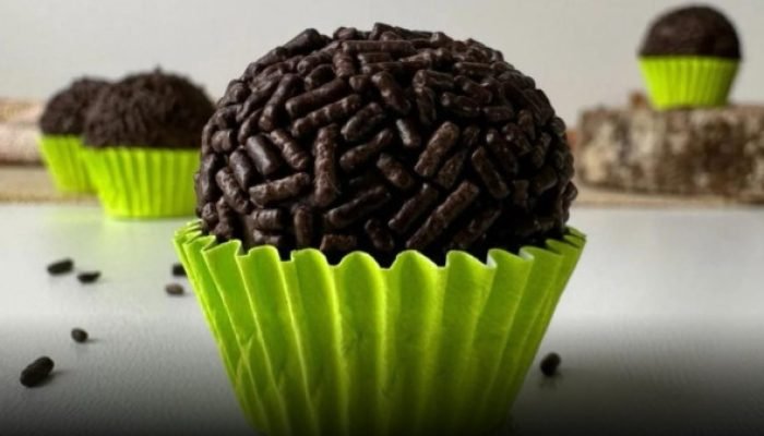 Professora relata tentativa de envenenamento por alunos com brigadeiro adulterado