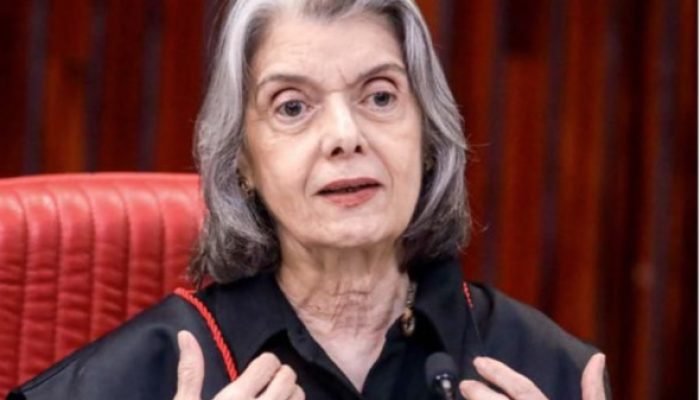 Colegas criticam Cármen Lúcia por campanha de Lula "correr frouxo"