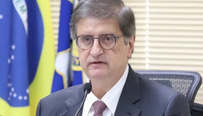 PGR pede libertação de réu do 8 de janeiro após erro judicial