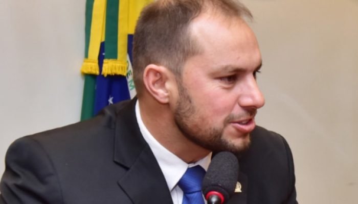 Aeronautas acionam Justiça contra uso de empresas portuguesas no Brasil