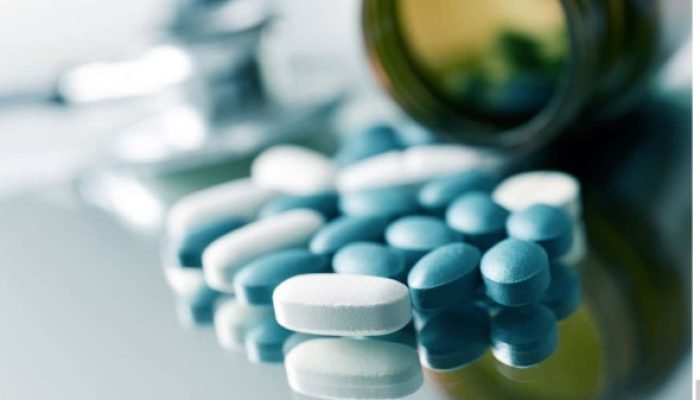 Remédios também são drogas? Entenda a diferença segundo a medicina