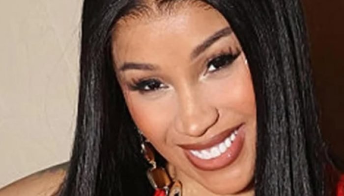 Cardi B revela que não lava o cabelo há 3 meses; entenda os riscos