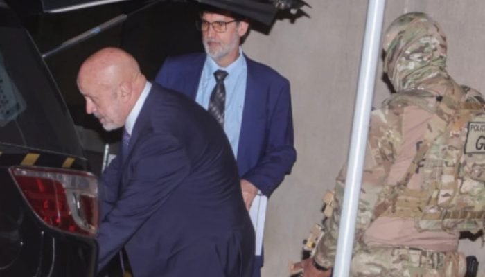 Careca do INSS vai parar na Papuda após perder advogado e ser apontado em fraude bilionária