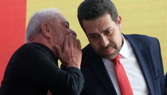 Maioria achou minuto de silêncio de Boulos “inapropriado”