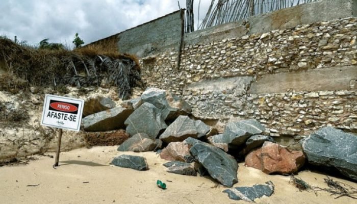 Praias do RN podem sumir em breve, alerta geólogo