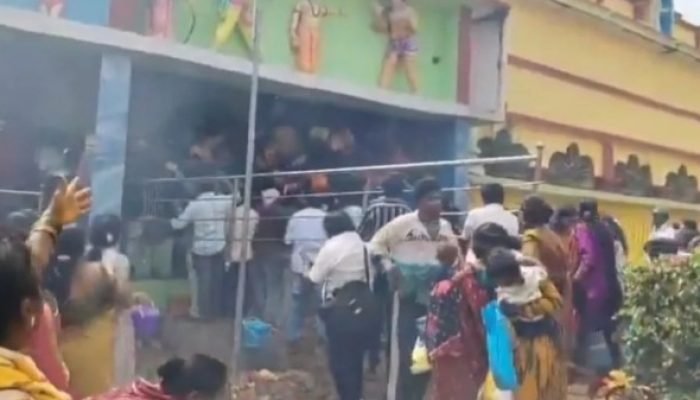 Tumulto em templo na Índia deixa 9 mortos e dezenas de feridos