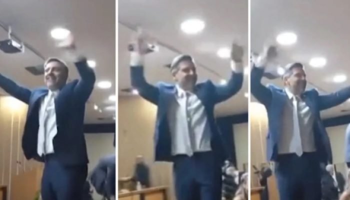 Vereadores justificam dança em plenário de São Caetano