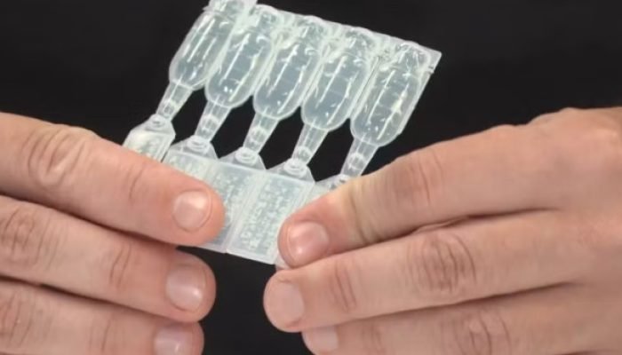 Colírio aprovado nos EUA promete melhorar visão de perto e reduzir uso de óculos