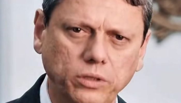Tarcísio pede desculpas por fala sobre metanol e Coca-Cola