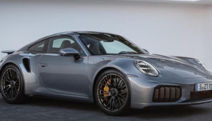 Porsche 911 Turbo S: modelo 2026 é o mais veloz já criado