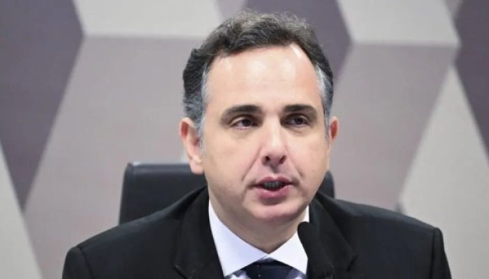 Personalidade de robôs e IA no Código Civil de Pacheco gera debate acalorado