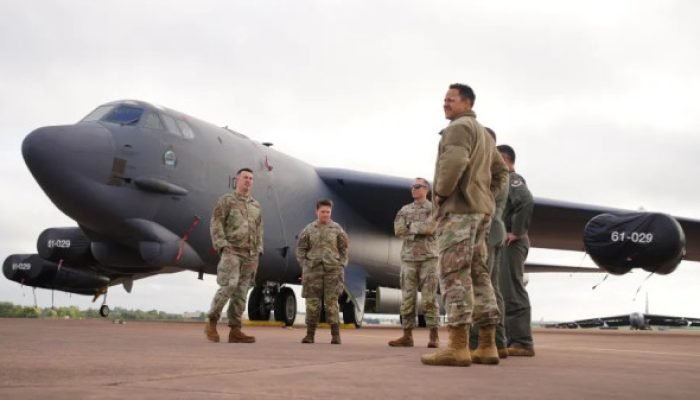 EUA enviam B-52 para perto da Venezuela; veja detalhes