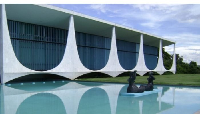 Contas de água dos palácios de Lula em Brasília atingem R$ 13 milhões, superando gestão anterior