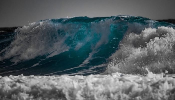 Ondas de 20 metros são registradas por satélites da ESA