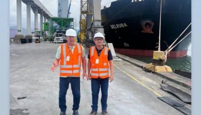 Navio iraniano sob sanções atraca em Santa Catarina, diz site