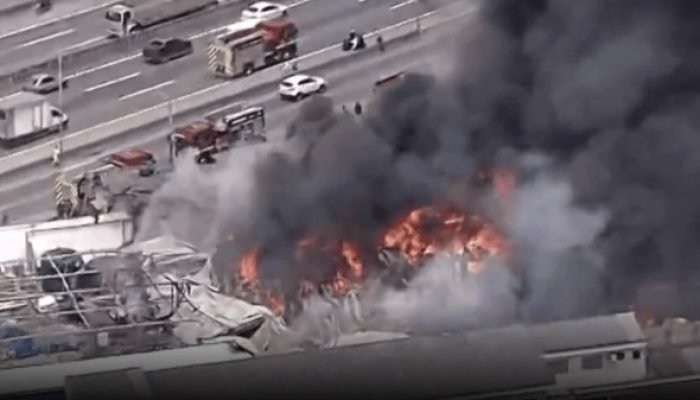 Incêndio de Grandes Proporções Atinge Galpão de Produtos Químicos e Madeira em SP