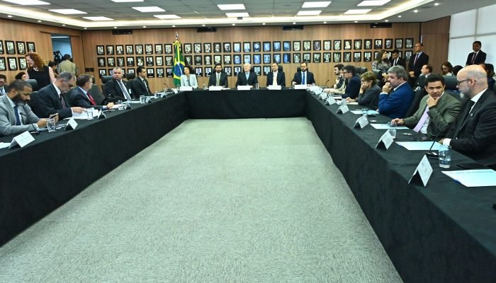 reuniao_com_as_associacoes_de_bebidas_destiladas.jpg