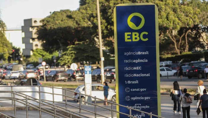 totem_35anos_ecb_a.jpg